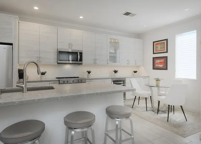 Luxury - Walk To Kierland Commons Apartment Scottsdale